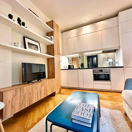 Apartment Eiffel Tower Champs De Mars Paris